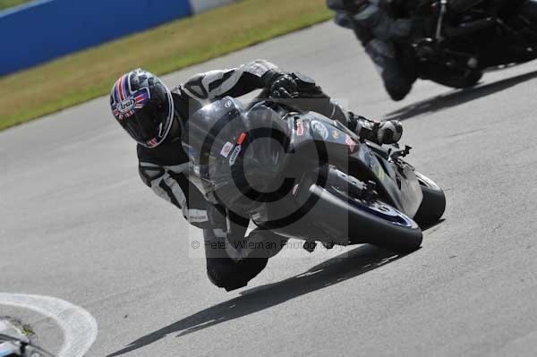 Motorcycle action photographs;donington;donington park leicestershire;donington photographs;event digital images;eventdigitalimages;no limits trackday;peter wileman photography;trackday;trackday digital images;trackday photos