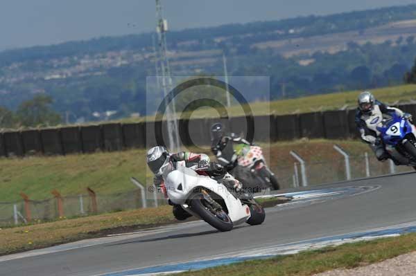 Motorcycle action photographs;donington;donington park leicestershire;donington photographs;event digital images;eventdigitalimages;no limits trackday;peter wileman photography;trackday;trackday digital images;trackday photos