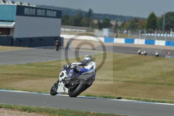 Motorcycle action photographs;donington;donington park leicestershire;donington photographs;event digital images;eventdigitalimages;no limits trackday;peter wileman photography;trackday;trackday digital images;trackday photos