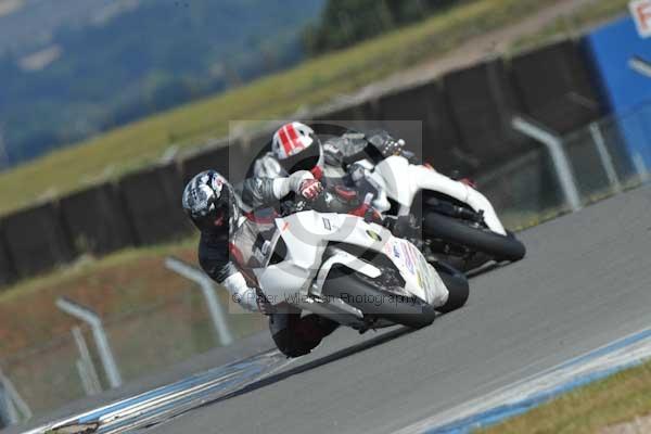 Motorcycle action photographs;donington;donington park leicestershire;donington photographs;event digital images;eventdigitalimages;no limits trackday;peter wileman photography;trackday;trackday digital images;trackday photos