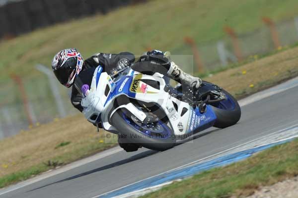 Motorcycle action photographs;donington;donington park leicestershire;donington photographs;event digital images;eventdigitalimages;no limits trackday;peter wileman photography;trackday;trackday digital images;trackday photos