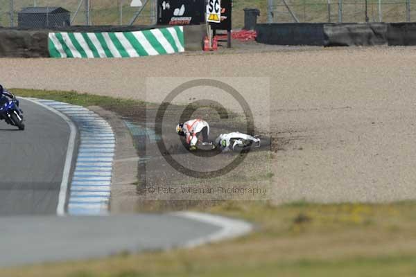 Motorcycle action photographs;donington;donington park leicestershire;donington photographs;event digital images;eventdigitalimages;no limits trackday;peter wileman photography;trackday;trackday digital images;trackday photos