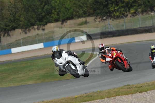 Motorcycle action photographs;donington;donington park leicestershire;donington photographs;event digital images;eventdigitalimages;no limits trackday;peter wileman photography;trackday;trackday digital images;trackday photos