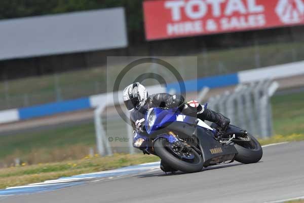 Motorcycle action photographs;donington;donington park leicestershire;donington photographs;event digital images;eventdigitalimages;no limits trackday;peter wileman photography;trackday;trackday digital images;trackday photos