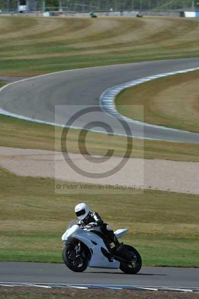 Motorcycle action photographs;donington;donington park leicestershire;donington photographs;event digital images;eventdigitalimages;no limits trackday;peter wileman photography;trackday;trackday digital images;trackday photos