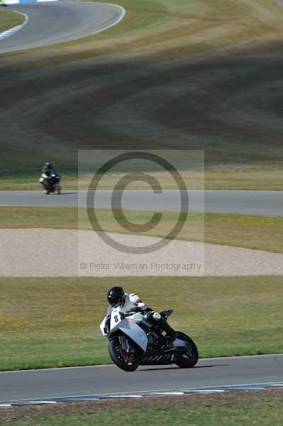 Motorcycle action photographs;donington;donington park leicestershire;donington photographs;event digital images;eventdigitalimages;no limits trackday;peter wileman photography;trackday;trackday digital images;trackday photos