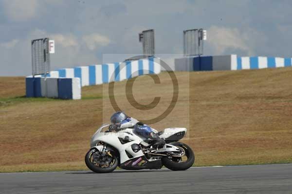 Motorcycle action photographs;donington;donington park leicestershire;donington photographs;event digital images;eventdigitalimages;no limits trackday;peter wileman photography;trackday;trackday digital images;trackday photos