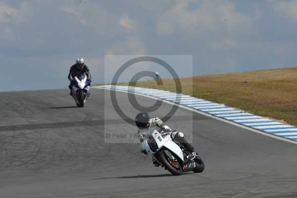 Motorcycle action photographs;donington;donington park leicestershire;donington photographs;event digital images;eventdigitalimages;no limits trackday;peter wileman photography;trackday;trackday digital images;trackday photos