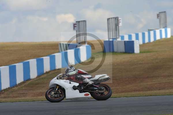 Motorcycle action photographs;donington;donington park leicestershire;donington photographs;event digital images;eventdigitalimages;no limits trackday;peter wileman photography;trackday;trackday digital images;trackday photos