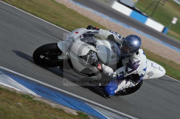 Motorcycle action photographs;donington;donington park leicestershire;donington photographs;event digital images;eventdigitalimages;no limits trackday;peter wileman photography;trackday;trackday digital images;trackday photos