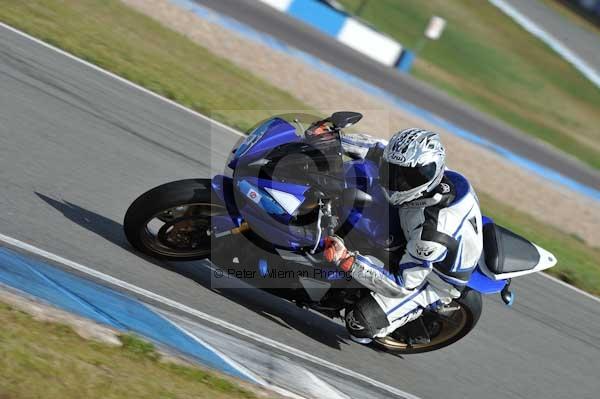 Motorcycle action photographs;donington;donington park leicestershire;donington photographs;event digital images;eventdigitalimages;no limits trackday;peter wileman photography;trackday;trackday digital images;trackday photos