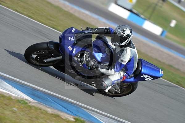 Motorcycle action photographs;donington;donington park leicestershire;donington photographs;event digital images;eventdigitalimages;no limits trackday;peter wileman photography;trackday;trackday digital images;trackday photos