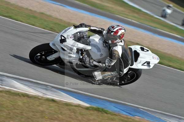 Motorcycle action photographs;donington;donington park leicestershire;donington photographs;event digital images;eventdigitalimages;no limits trackday;peter wileman photography;trackday;trackday digital images;trackday photos