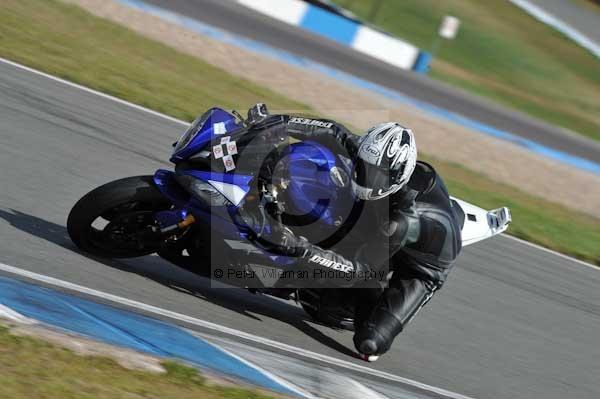 Motorcycle action photographs;donington;donington park leicestershire;donington photographs;event digital images;eventdigitalimages;no limits trackday;peter wileman photography;trackday;trackday digital images;trackday photos