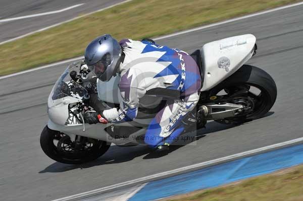 Motorcycle action photographs;donington;donington park leicestershire;donington photographs;event digital images;eventdigitalimages;no limits trackday;peter wileman photography;trackday;trackday digital images;trackday photos