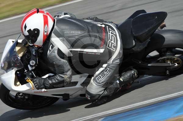 Motorcycle action photographs;donington;donington park leicestershire;donington photographs;event digital images;eventdigitalimages;no limits trackday;peter wileman photography;trackday;trackday digital images;trackday photos