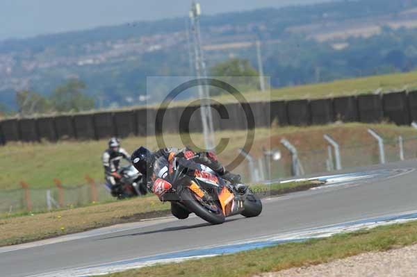 Motorcycle action photographs;donington;donington park leicestershire;donington photographs;event digital images;eventdigitalimages;no limits trackday;peter wileman photography;trackday;trackday digital images;trackday photos