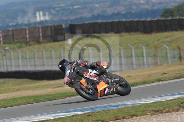 Motorcycle action photographs;donington;donington park leicestershire;donington photographs;event digital images;eventdigitalimages;no limits trackday;peter wileman photography;trackday;trackday digital images;trackday photos