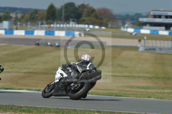 Motorcycle action photographs;donington;donington park leicestershire;donington photographs;event digital images;eventdigitalimages;no limits trackday;peter wileman photography;trackday;trackday digital images;trackday photos