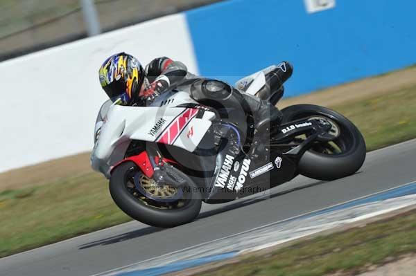 Motorcycle action photographs;donington;donington park leicestershire;donington photographs;event digital images;eventdigitalimages;no limits trackday;peter wileman photography;trackday;trackday digital images;trackday photos