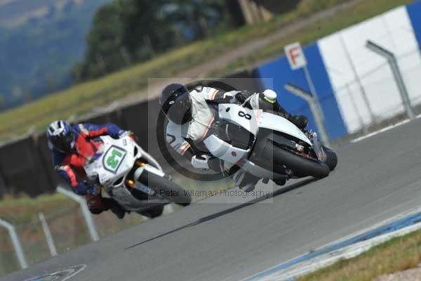 Motorcycle action photographs;donington;donington park leicestershire;donington photographs;event digital images;eventdigitalimages;no limits trackday;peter wileman photography;trackday;trackday digital images;trackday photos