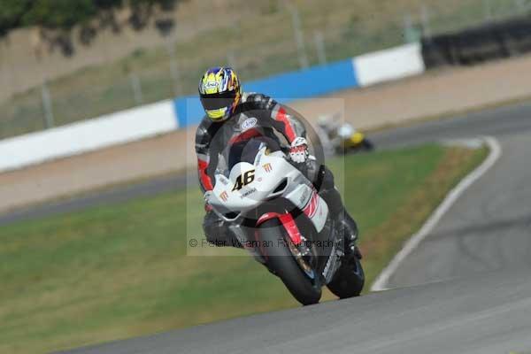 Motorcycle action photographs;donington;donington park leicestershire;donington photographs;event digital images;eventdigitalimages;no limits trackday;peter wileman photography;trackday;trackday digital images;trackday photos