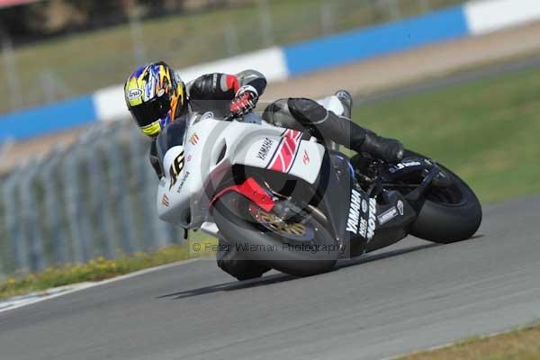 Motorcycle action photographs;donington;donington park leicestershire;donington photographs;event digital images;eventdigitalimages;no limits trackday;peter wileman photography;trackday;trackday digital images;trackday photos