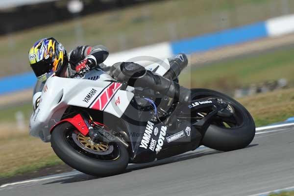 Motorcycle action photographs;donington;donington park leicestershire;donington photographs;event digital images;eventdigitalimages;no limits trackday;peter wileman photography;trackday;trackday digital images;trackday photos