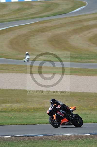 Motorcycle action photographs;donington;donington park leicestershire;donington photographs;event digital images;eventdigitalimages;no limits trackday;peter wileman photography;trackday;trackday digital images;trackday photos