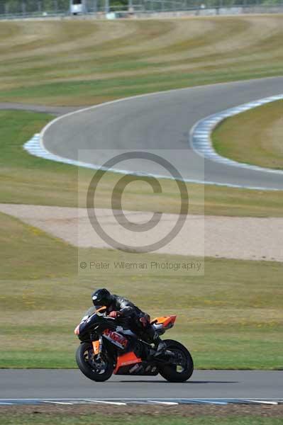 Motorcycle action photographs;donington;donington park leicestershire;donington photographs;event digital images;eventdigitalimages;no limits trackday;peter wileman photography;trackday;trackday digital images;trackday photos