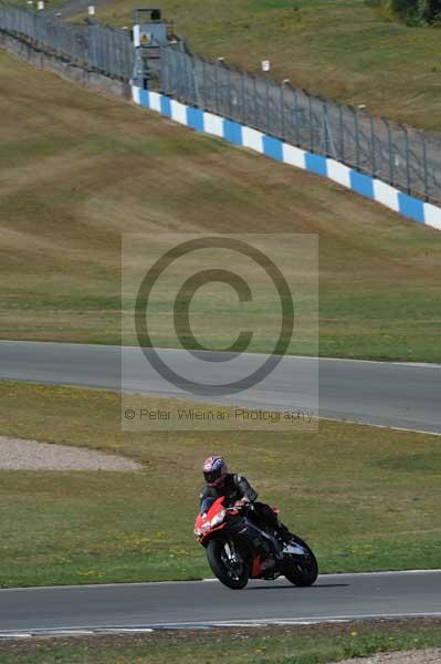 Motorcycle action photographs;donington;donington park leicestershire;donington photographs;event digital images;eventdigitalimages;no limits trackday;peter wileman photography;trackday;trackday digital images;trackday photos