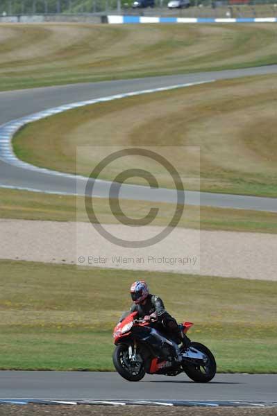 Motorcycle action photographs;donington;donington park leicestershire;donington photographs;event digital images;eventdigitalimages;no limits trackday;peter wileman photography;trackday;trackday digital images;trackday photos