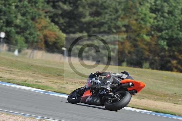 Motorcycle action photographs;donington;donington park leicestershire;donington photographs;event digital images;eventdigitalimages;no limits trackday;peter wileman photography;trackday;trackday digital images;trackday photos