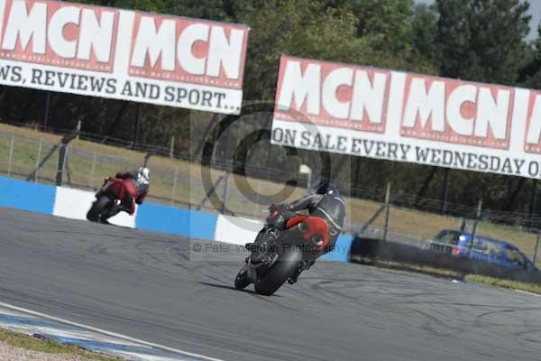 Motorcycle action photographs;donington;donington park leicestershire;donington photographs;event digital images;eventdigitalimages;no limits trackday;peter wileman photography;trackday;trackday digital images;trackday photos