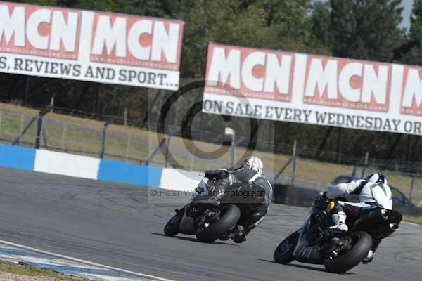 Motorcycle action photographs;donington;donington park leicestershire;donington photographs;event digital images;eventdigitalimages;no limits trackday;peter wileman photography;trackday;trackday digital images;trackday photos