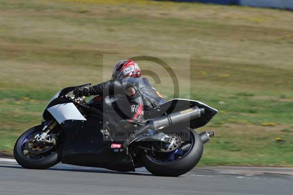 Motorcycle action photographs;donington;donington park leicestershire;donington photographs;event digital images;eventdigitalimages;no limits trackday;peter wileman photography;trackday;trackday digital images;trackday photos