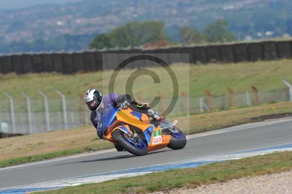 Motorcycle action photographs;donington;donington park leicestershire;donington photographs;event digital images;eventdigitalimages;no limits trackday;peter wileman photography;trackday;trackday digital images;trackday photos