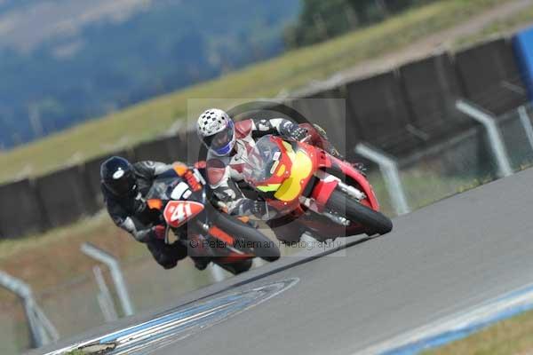 Motorcycle action photographs;donington;donington park leicestershire;donington photographs;event digital images;eventdigitalimages;no limits trackday;peter wileman photography;trackday;trackday digital images;trackday photos