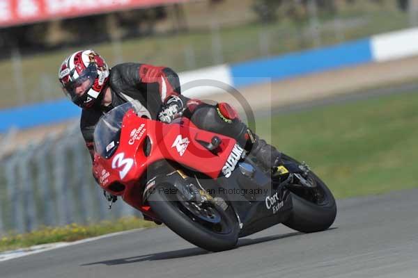 Motorcycle action photographs;donington;donington park leicestershire;donington photographs;event digital images;eventdigitalimages;no limits trackday;peter wileman photography;trackday;trackday digital images;trackday photos