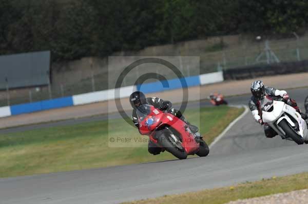 Motorcycle action photographs;donington;donington park leicestershire;donington photographs;event digital images;eventdigitalimages;no limits trackday;peter wileman photography;trackday;trackday digital images;trackday photos