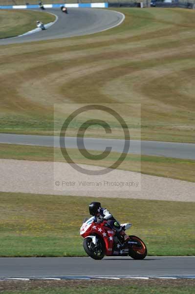 Motorcycle action photographs;donington;donington park leicestershire;donington photographs;event digital images;eventdigitalimages;no limits trackday;peter wileman photography;trackday;trackday digital images;trackday photos