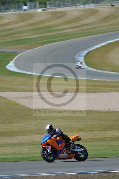 Motorcycle action photographs;donington;donington park leicestershire;donington photographs;event digital images;eventdigitalimages;no limits trackday;peter wileman photography;trackday;trackday digital images;trackday photos