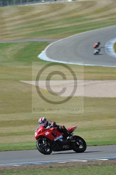 Motorcycle action photographs;donington;donington park leicestershire;donington photographs;event digital images;eventdigitalimages;no limits trackday;peter wileman photography;trackday;trackday digital images;trackday photos