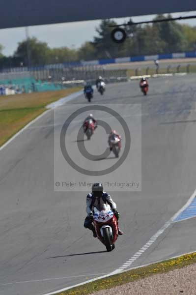 Motorcycle action photographs;donington;donington park leicestershire;donington photographs;event digital images;eventdigitalimages;no limits trackday;peter wileman photography;trackday;trackday digital images;trackday photos