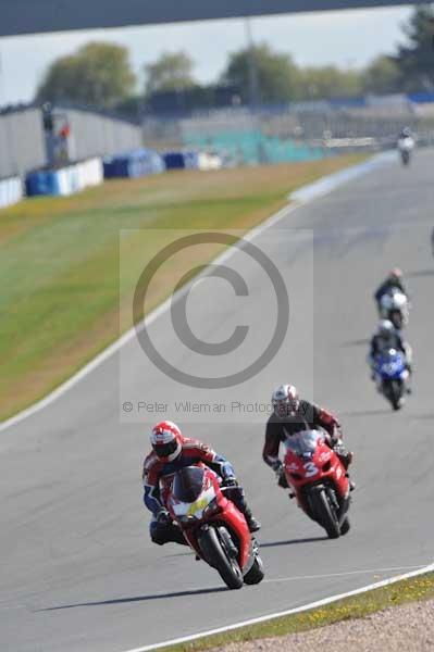 Motorcycle action photographs;donington;donington park leicestershire;donington photographs;event digital images;eventdigitalimages;no limits trackday;peter wileman photography;trackday;trackday digital images;trackday photos