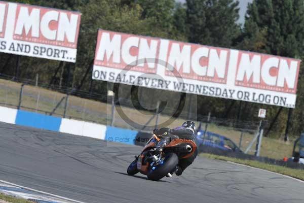 Motorcycle action photographs;donington;donington park leicestershire;donington photographs;event digital images;eventdigitalimages;no limits trackday;peter wileman photography;trackday;trackday digital images;trackday photos