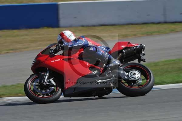 Motorcycle action photographs;donington;donington park leicestershire;donington photographs;event digital images;eventdigitalimages;no limits trackday;peter wileman photography;trackday;trackday digital images;trackday photos