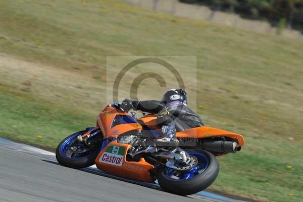 Motorcycle action photographs;donington;donington park leicestershire;donington photographs;event digital images;eventdigitalimages;no limits trackday;peter wileman photography;trackday;trackday digital images;trackday photos