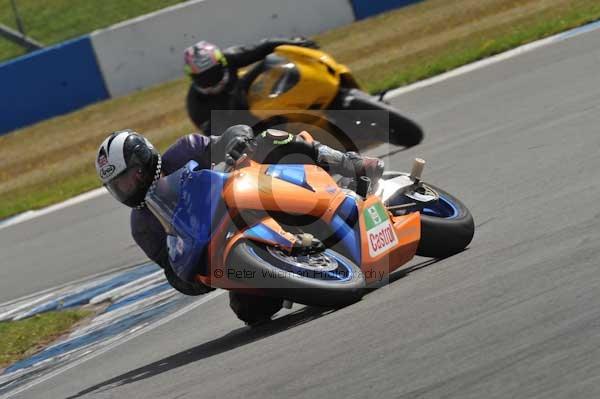 Motorcycle action photographs;donington;donington park leicestershire;donington photographs;event digital images;eventdigitalimages;no limits trackday;peter wileman photography;trackday;trackday digital images;trackday photos