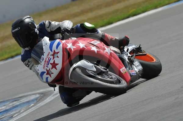 Motorcycle action photographs;donington;donington park leicestershire;donington photographs;event digital images;eventdigitalimages;no limits trackday;peter wileman photography;trackday;trackday digital images;trackday photos